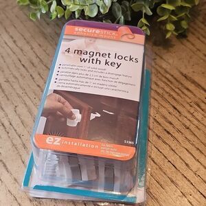 Baby magnetic locks with key open box never used